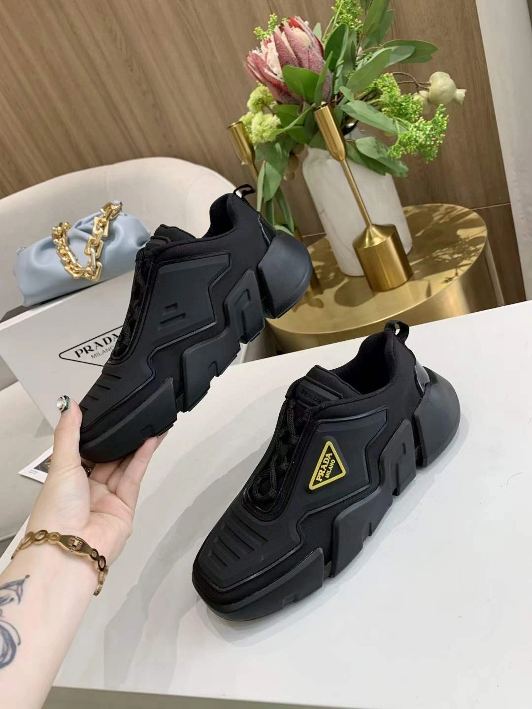 Premium Mens Women P*rada Top Sneakers 6584