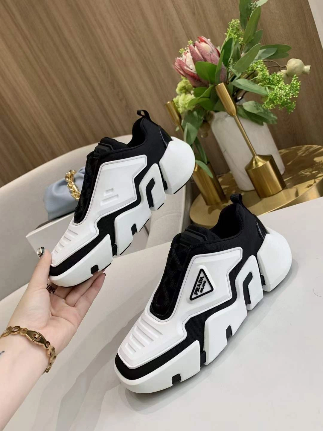 Premium Mens Women P*rada Top Sneakers 6584