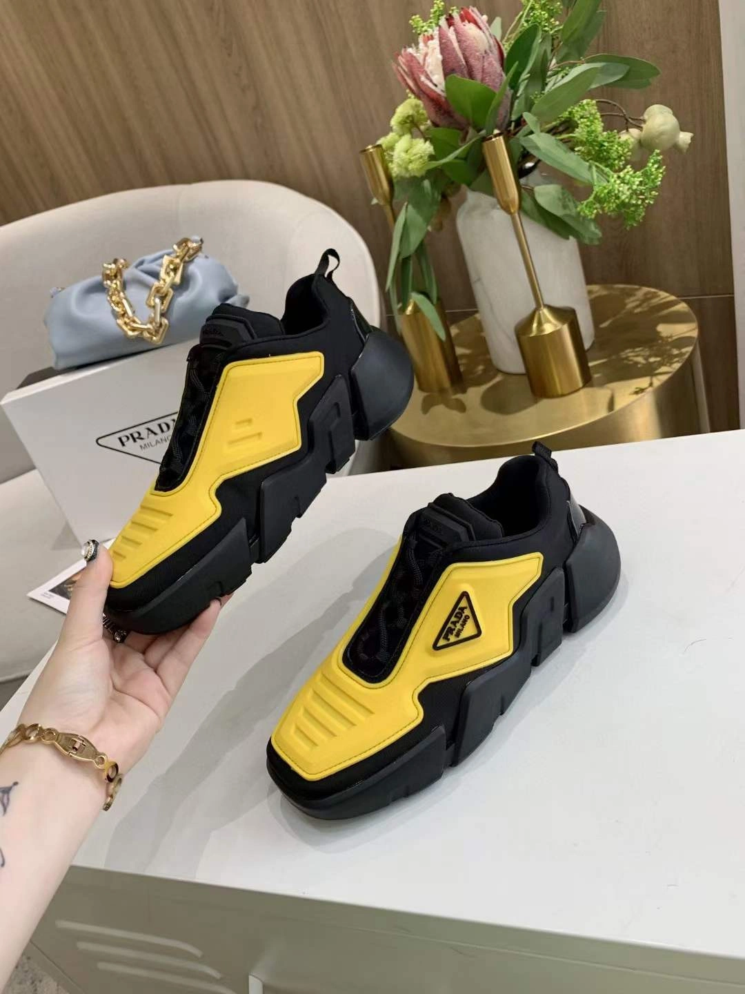 Premium Mens Women P*rada Top Sneakers 6584
