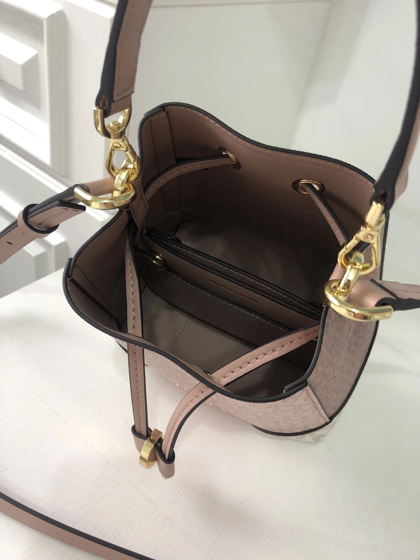 M*ichael K*ors Bag Top Quality 20*18*13cm Modern 9308