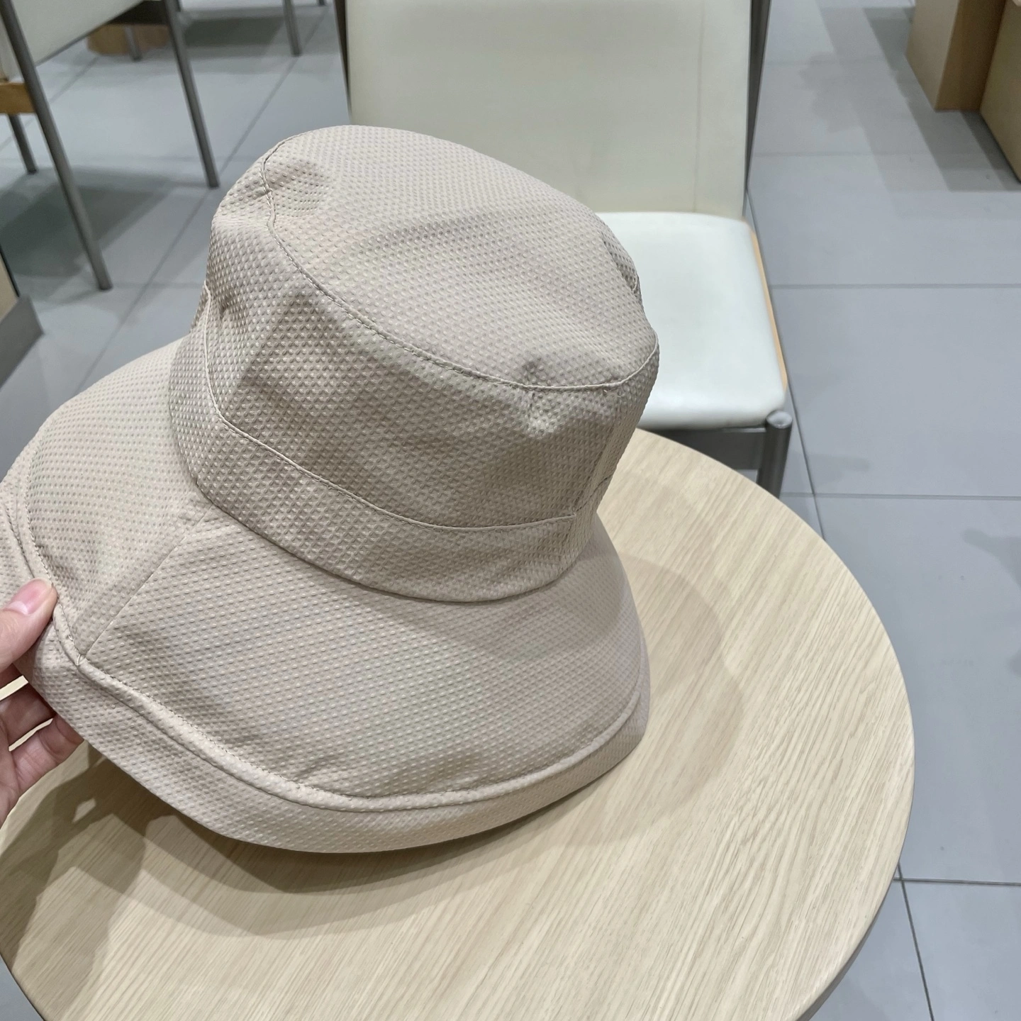 Sustainable M*iu Miu Hats Top XX250408- 17536