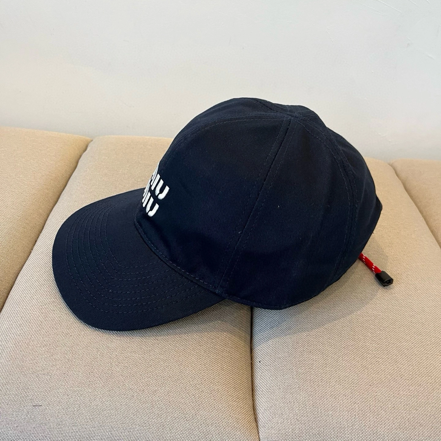 SmoothTexture M*iu Miu Hats Top XX250408- 17486