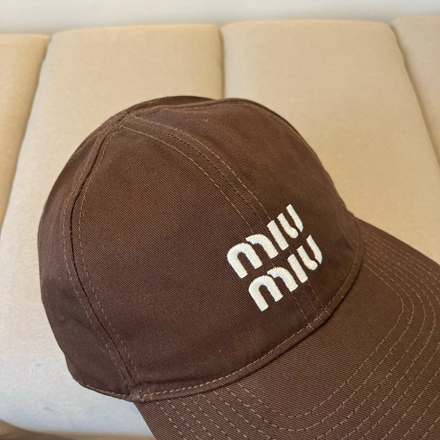 SmoothTexture M*iu Miu Hats Top XX250408- 17486