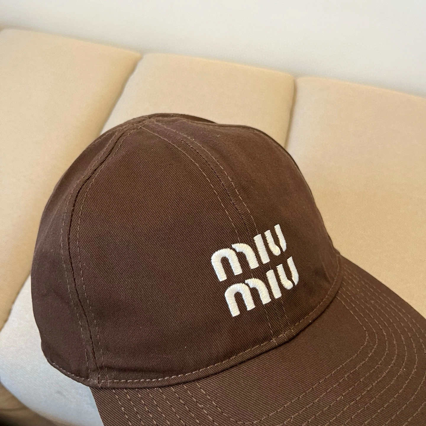 SmoothTexture M*iu Miu Hats Top XX250408- 17486