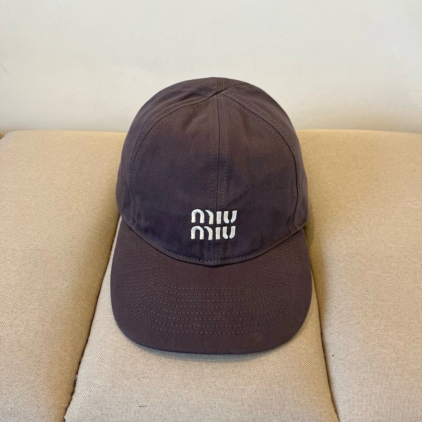 SmoothTexture M*iu Miu Hats Top XX250408- 17486