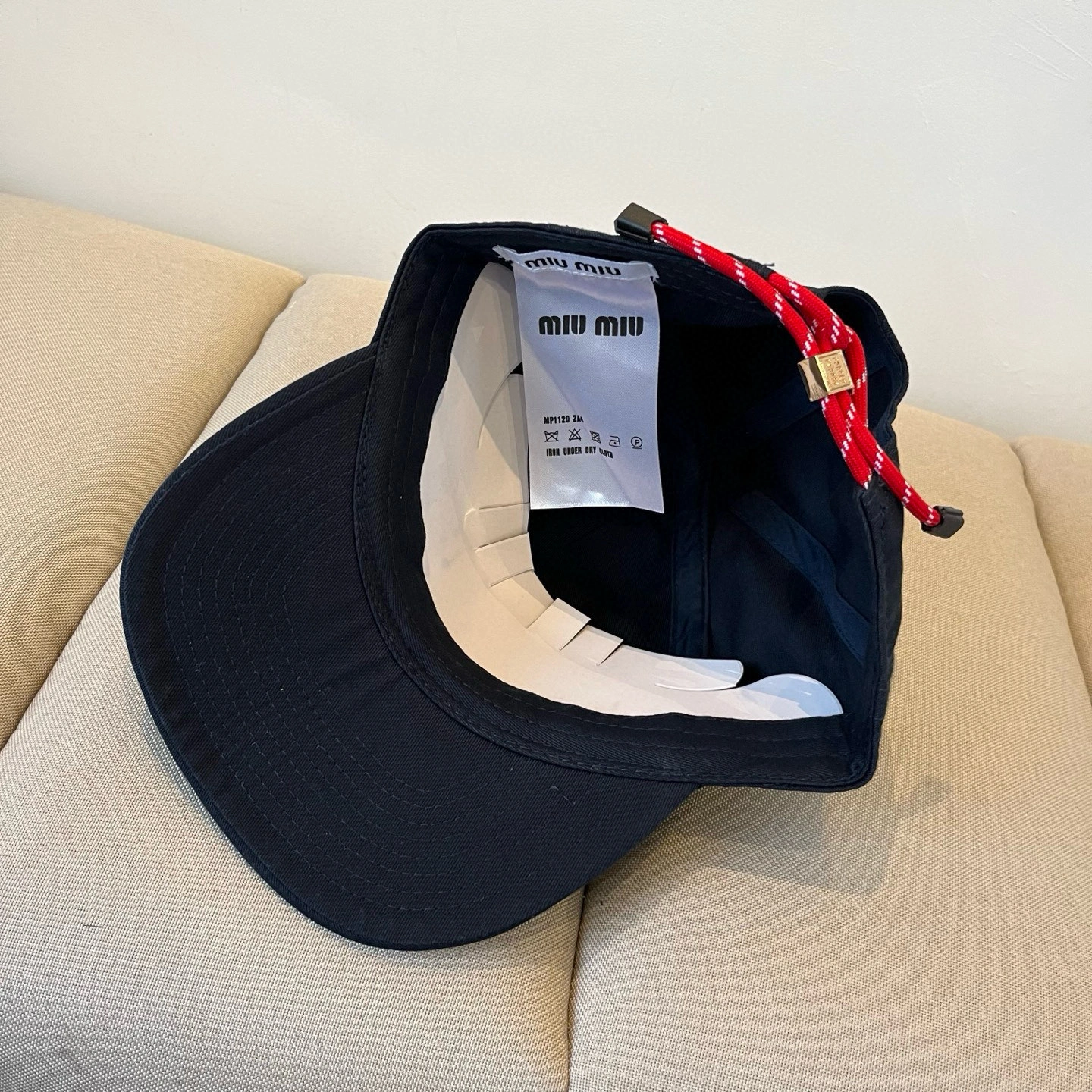 SmoothTexture M*iu Miu Hats Top XX250408- 17486