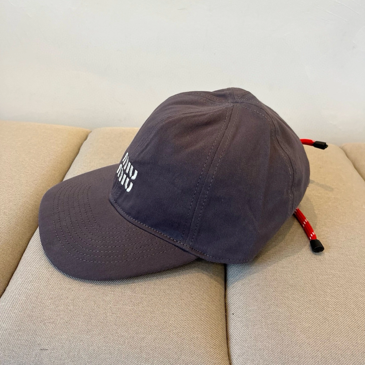 SmoothTexture M*iu Miu Hats Top XX250408- 17486