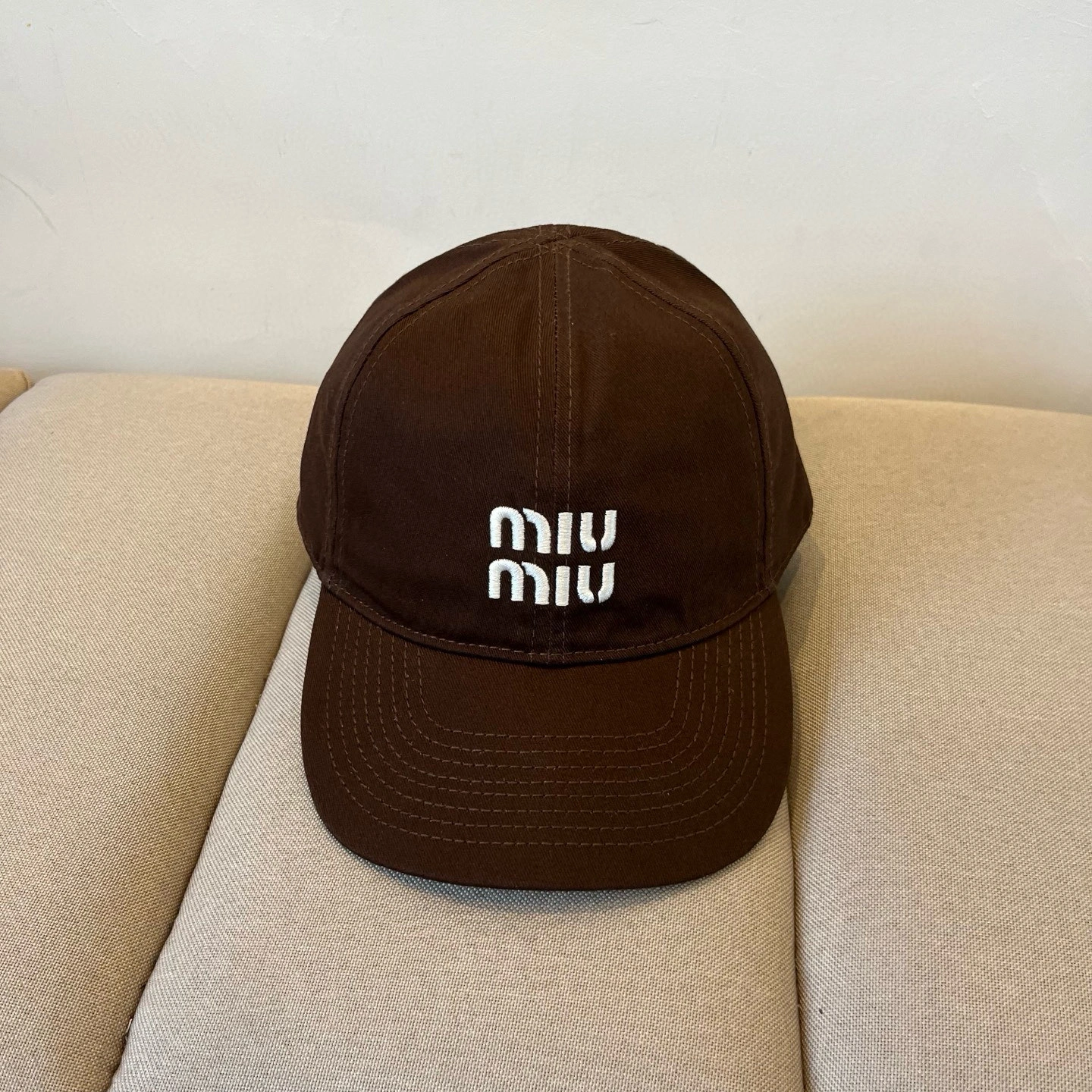 SmoothTexture M*iu Miu Hats Top XX250408- 17486
