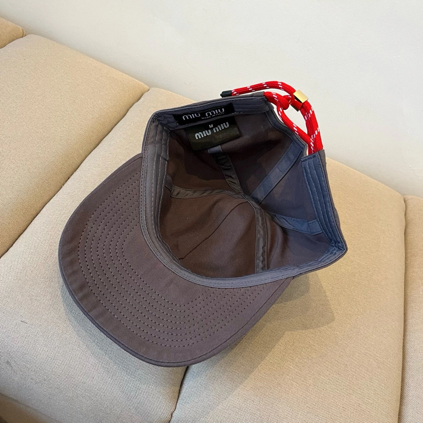 SmoothTexture M*iu Miu Hats Top XX250408- 17486