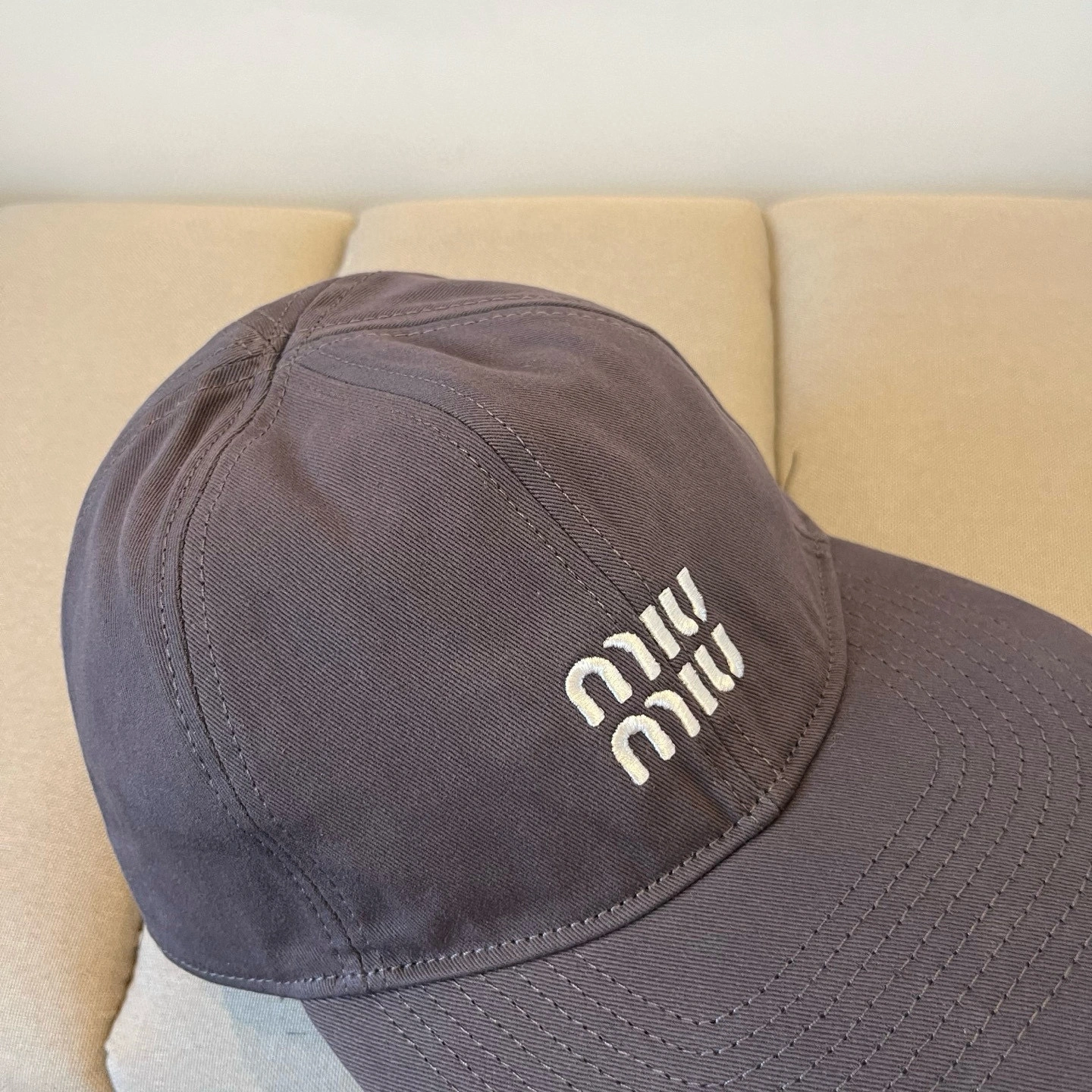 SmoothTexture M*iu Miu Hats Top XX250408- 17486