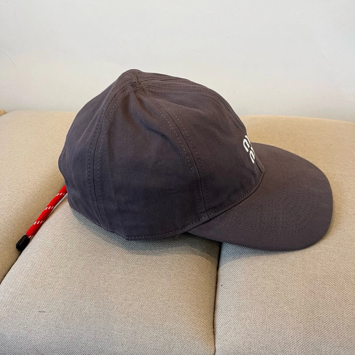 SmoothTexture M*iu Miu Hats Top XX250408- 17486