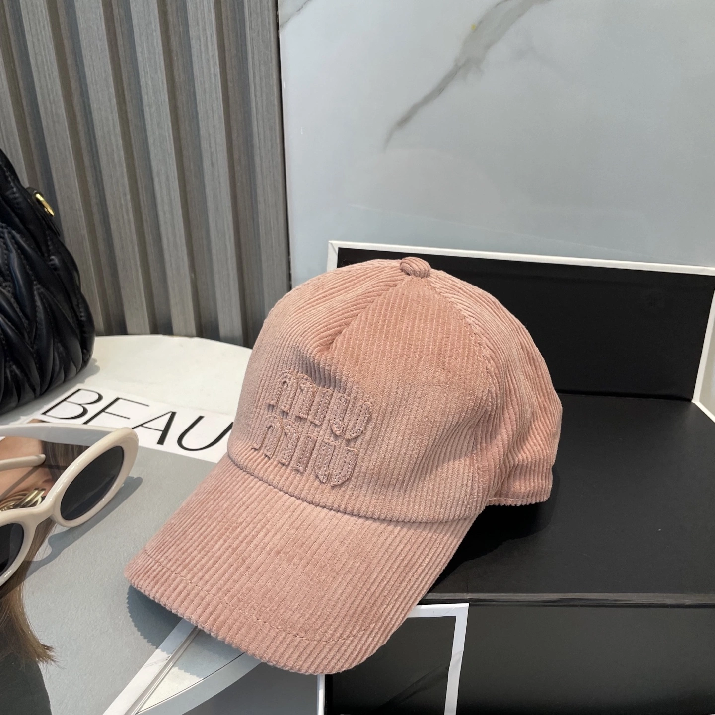 M*iuMiu Hats Top XX20250411- TravelReady 17384