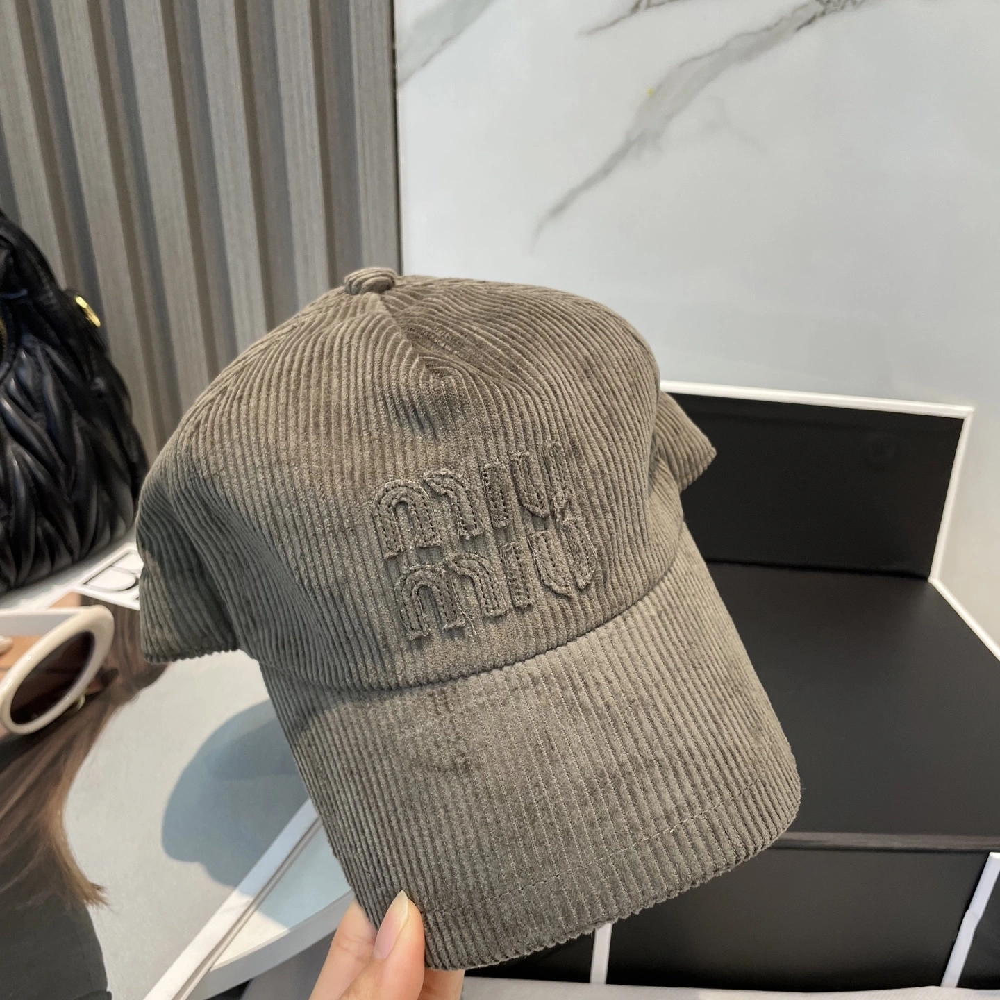M*iuMiu Hats Top XX20250411- TravelReady 17384