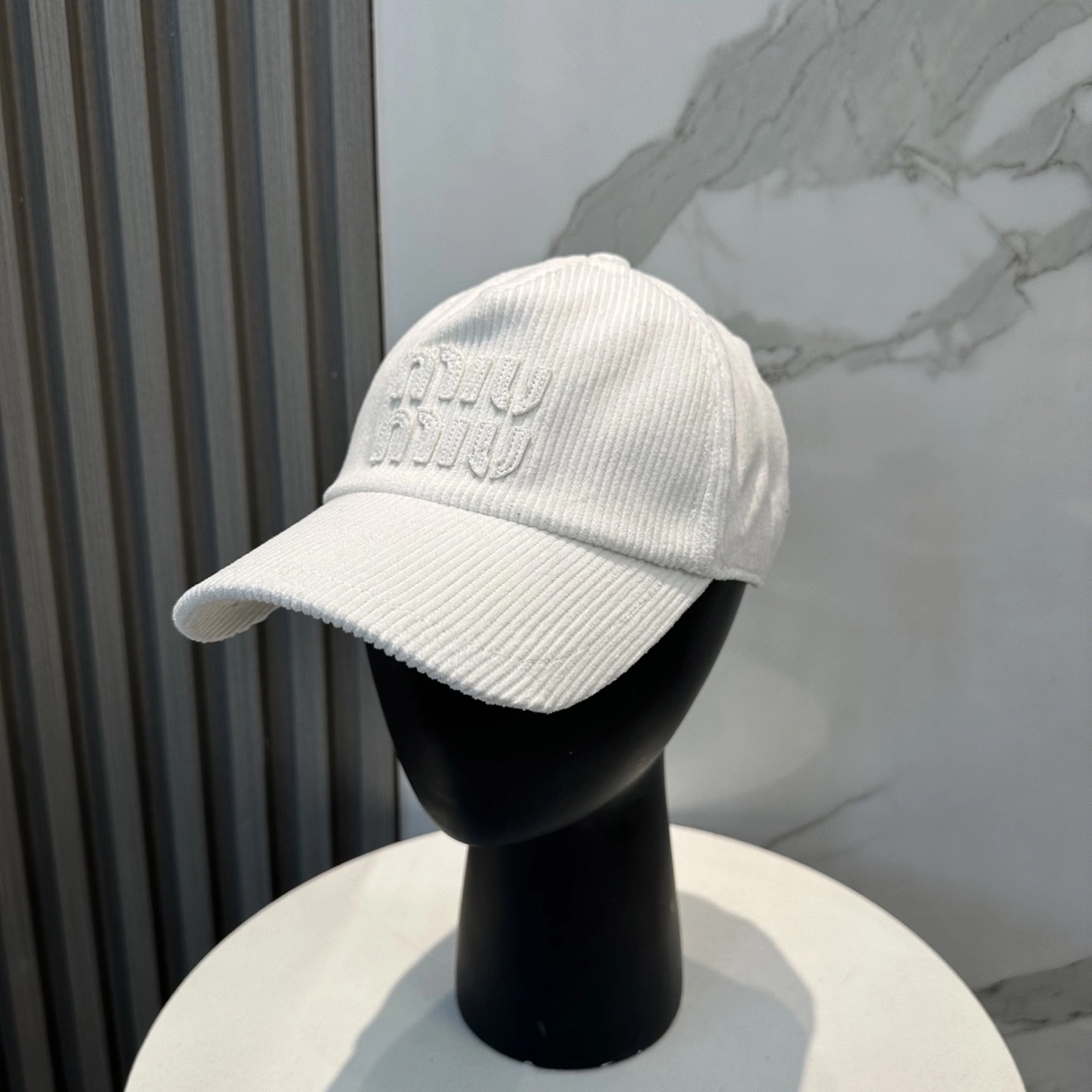 M*iuMiu Hats Top XX20250411- TravelReady 17384