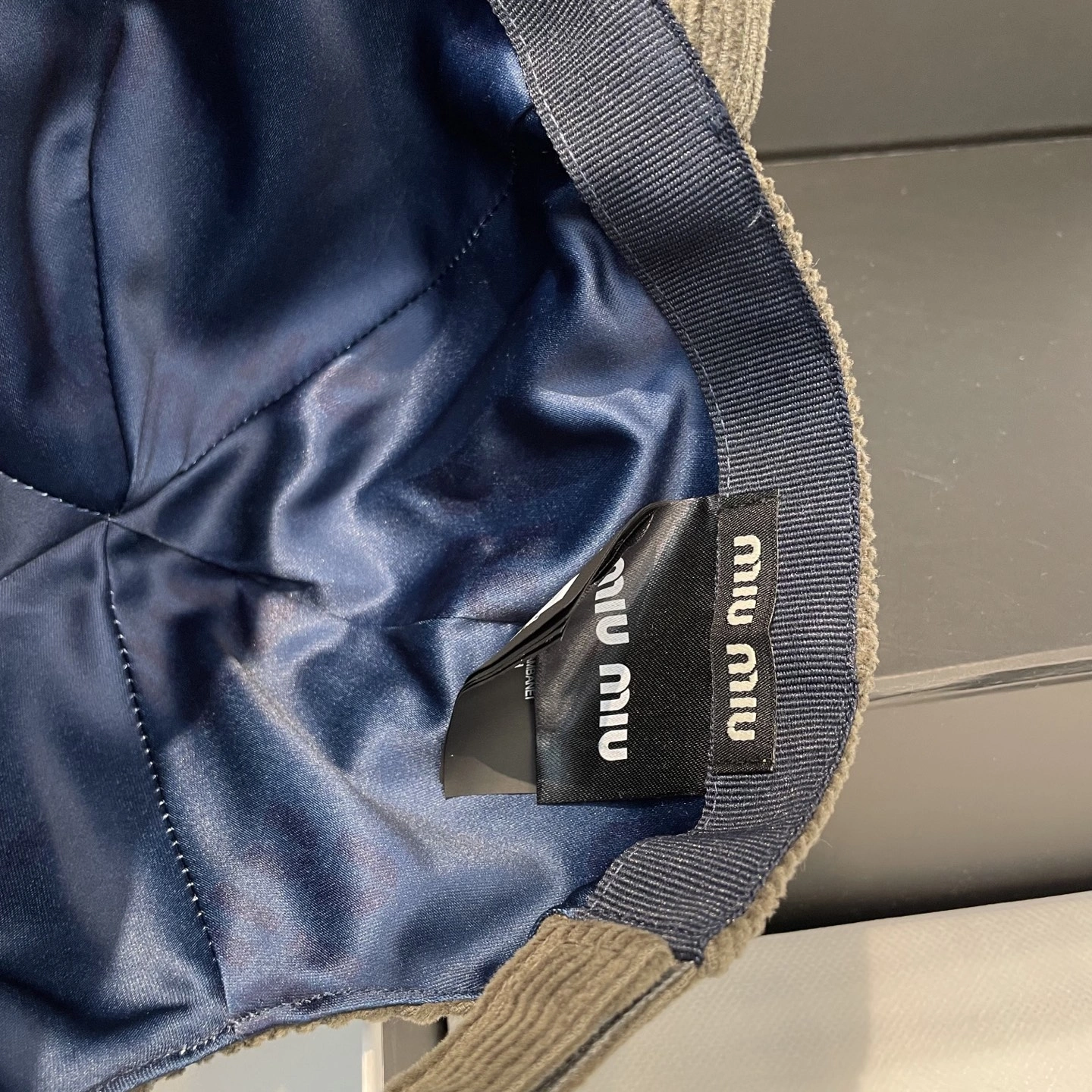 M*iuMiu Hats Top XX20250411- TravelReady 17384