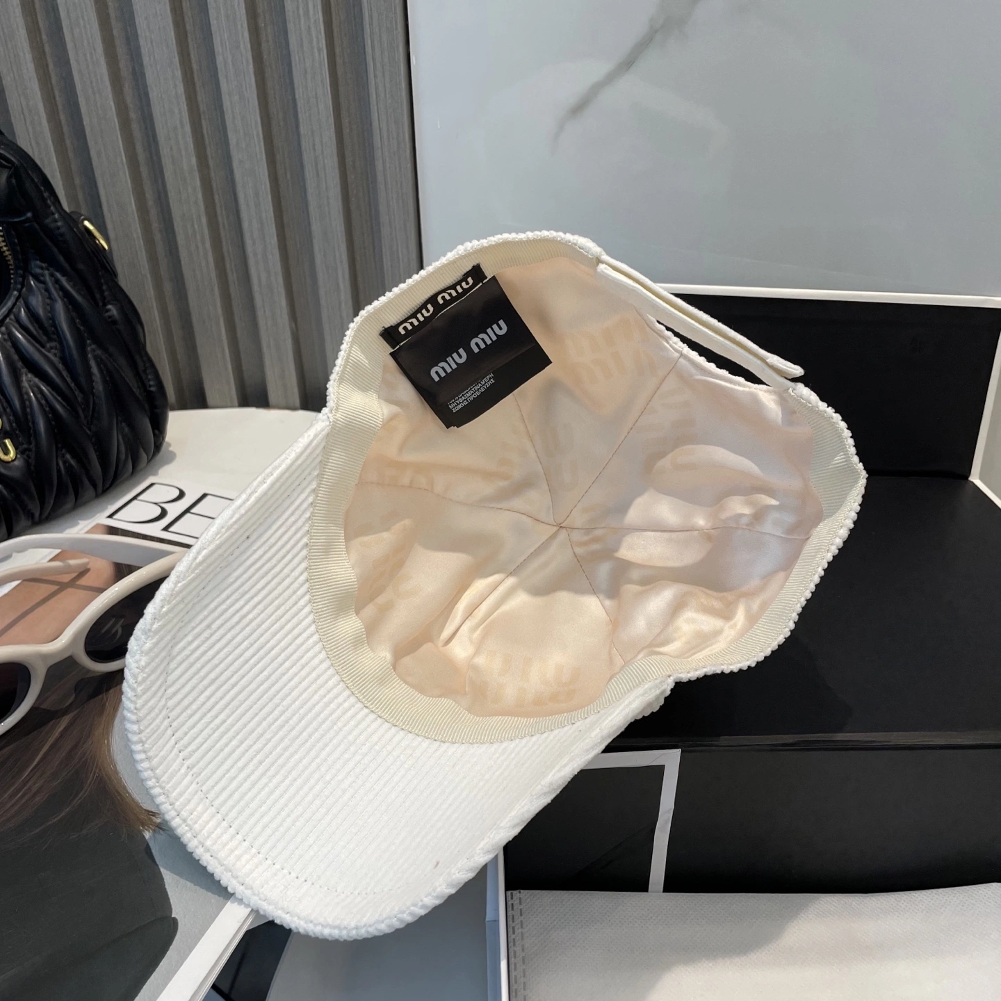 M*iuMiu Hats Top XX20250411- TravelReady 17384