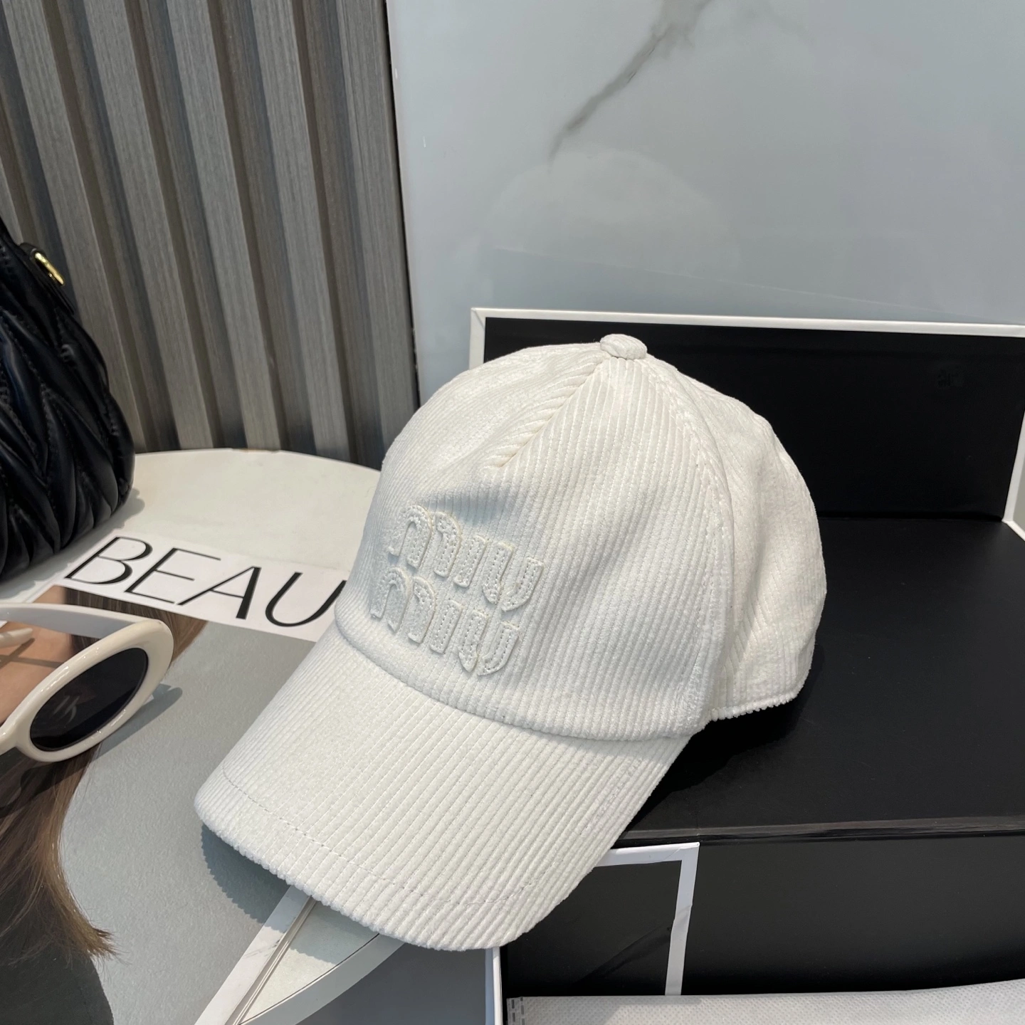 M*iuMiu Hats Top XX20250411- TravelReady 17384