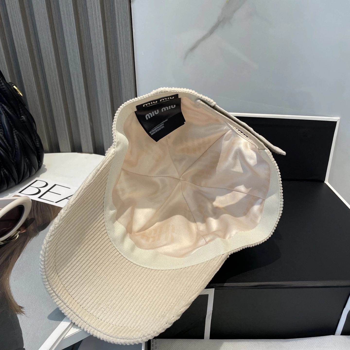 M*iuMiu Hats Top XX20250411- TravelReady 17384