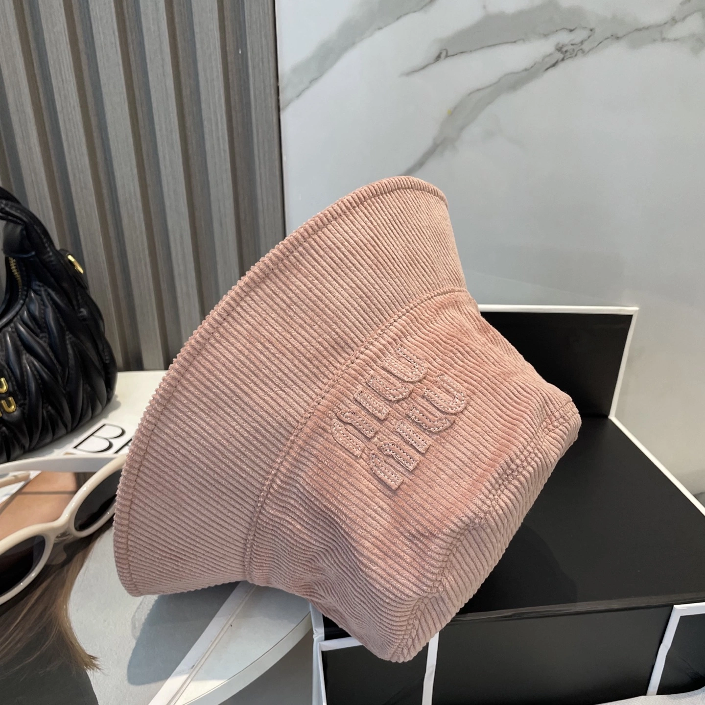 M*iuMiu Hats Top XX20250411- RelaxedFit 17386