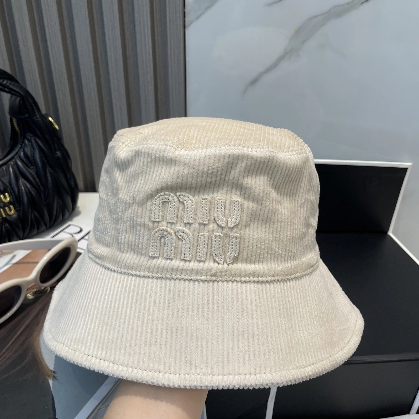 M*iuMiu Hats Top XX20250411- RelaxedFit 17386