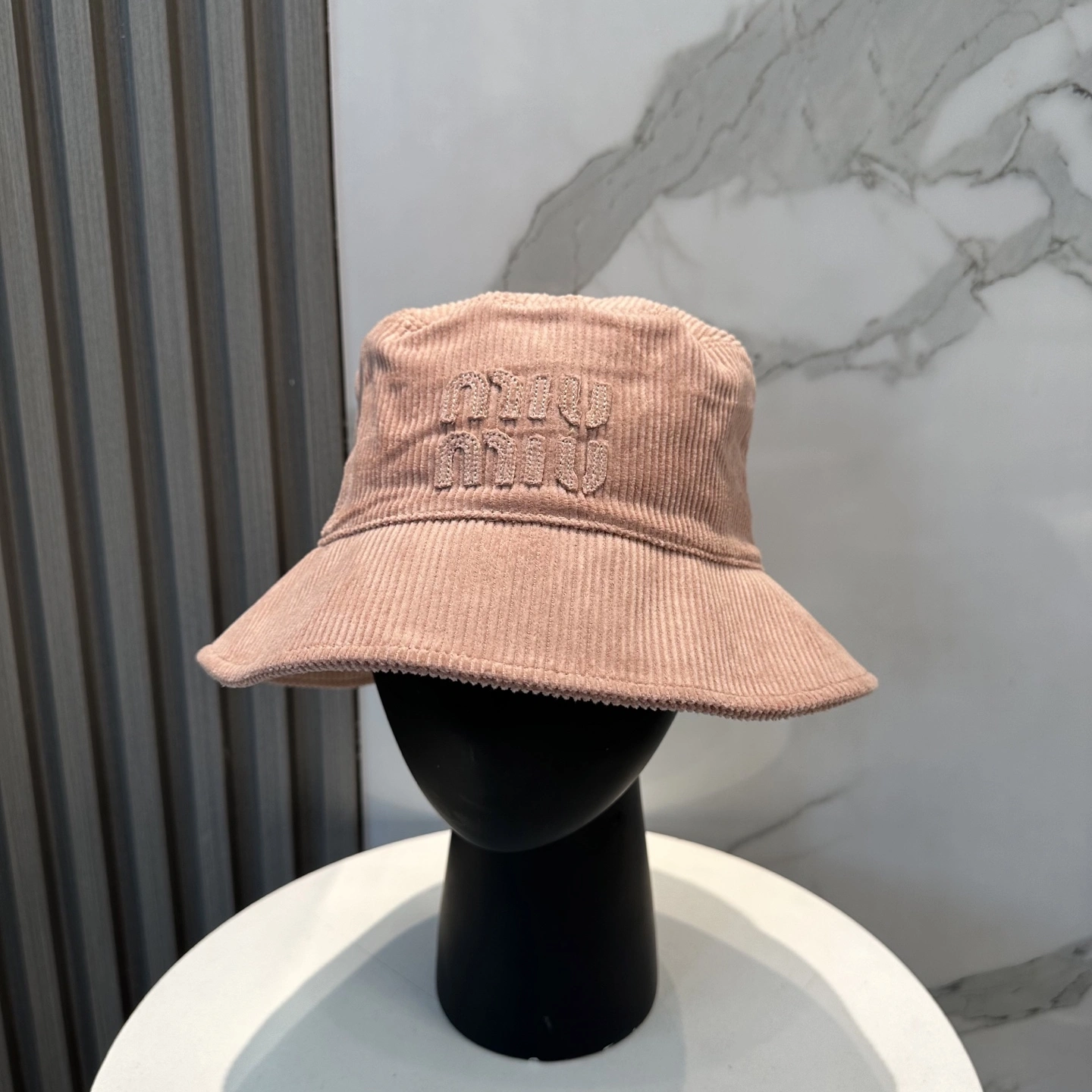 M*iuMiu Hats Top XX20250411- RelaxedFit 17386