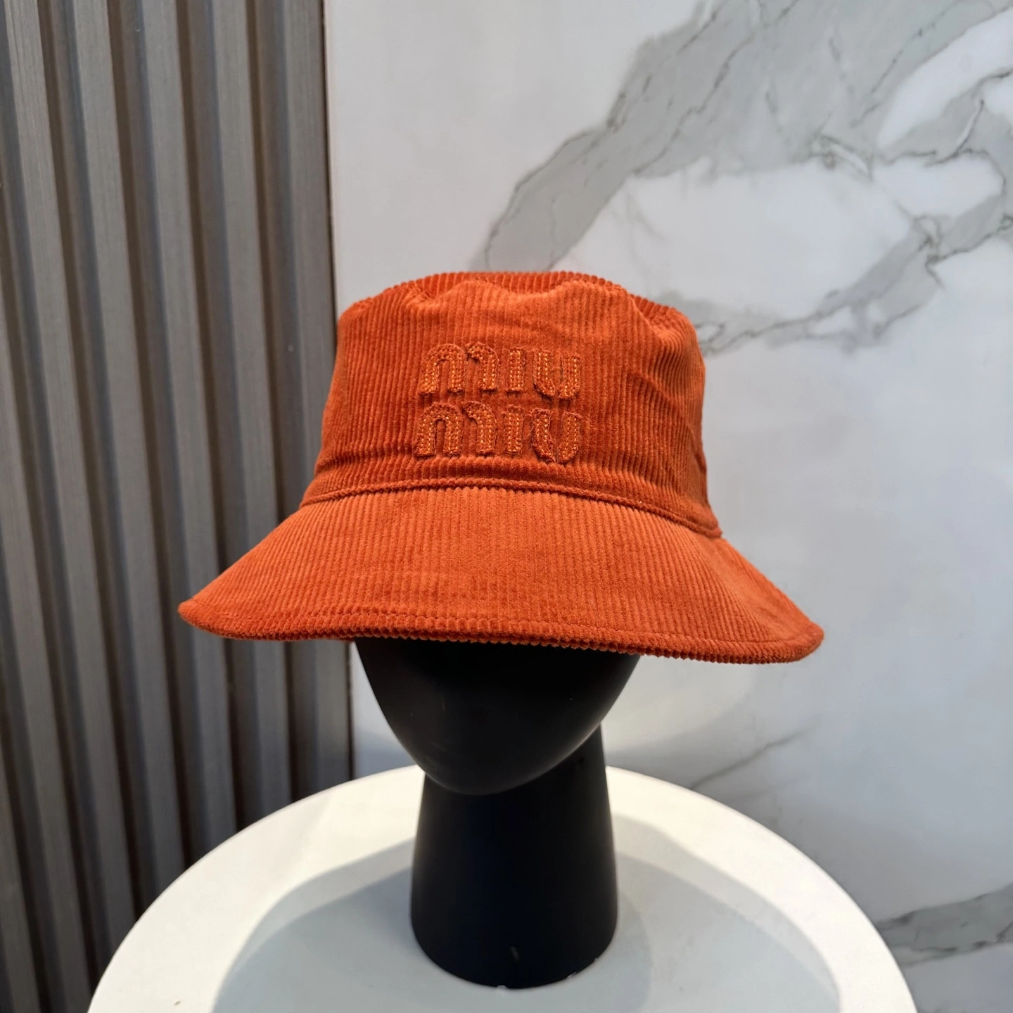 M*iuMiu Hats Top XX20250411- RelaxedFit 17386