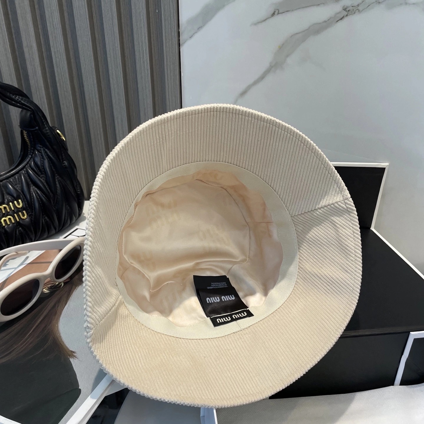 M*iuMiu Hats Top XX20250411- RelaxedFit 17386