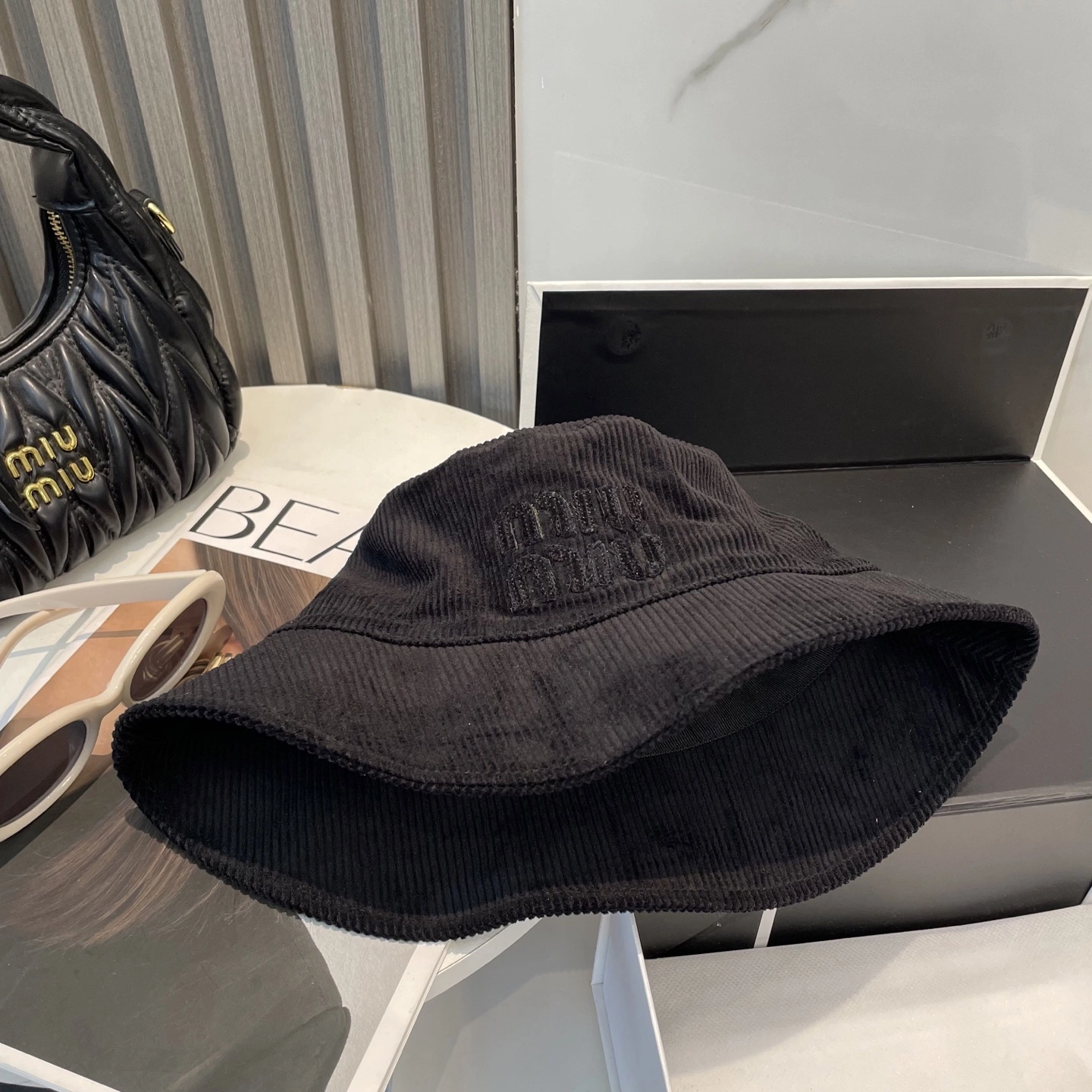 M*iuMiu Hats Top XX20250411- RelaxedFit 17386