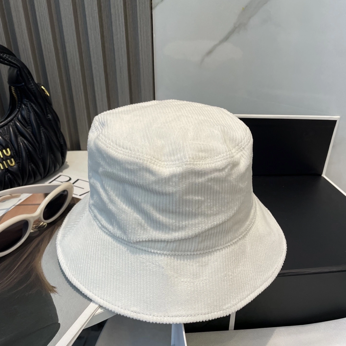 M*iuMiu Hats Top XX20250411- RelaxedFit 17386