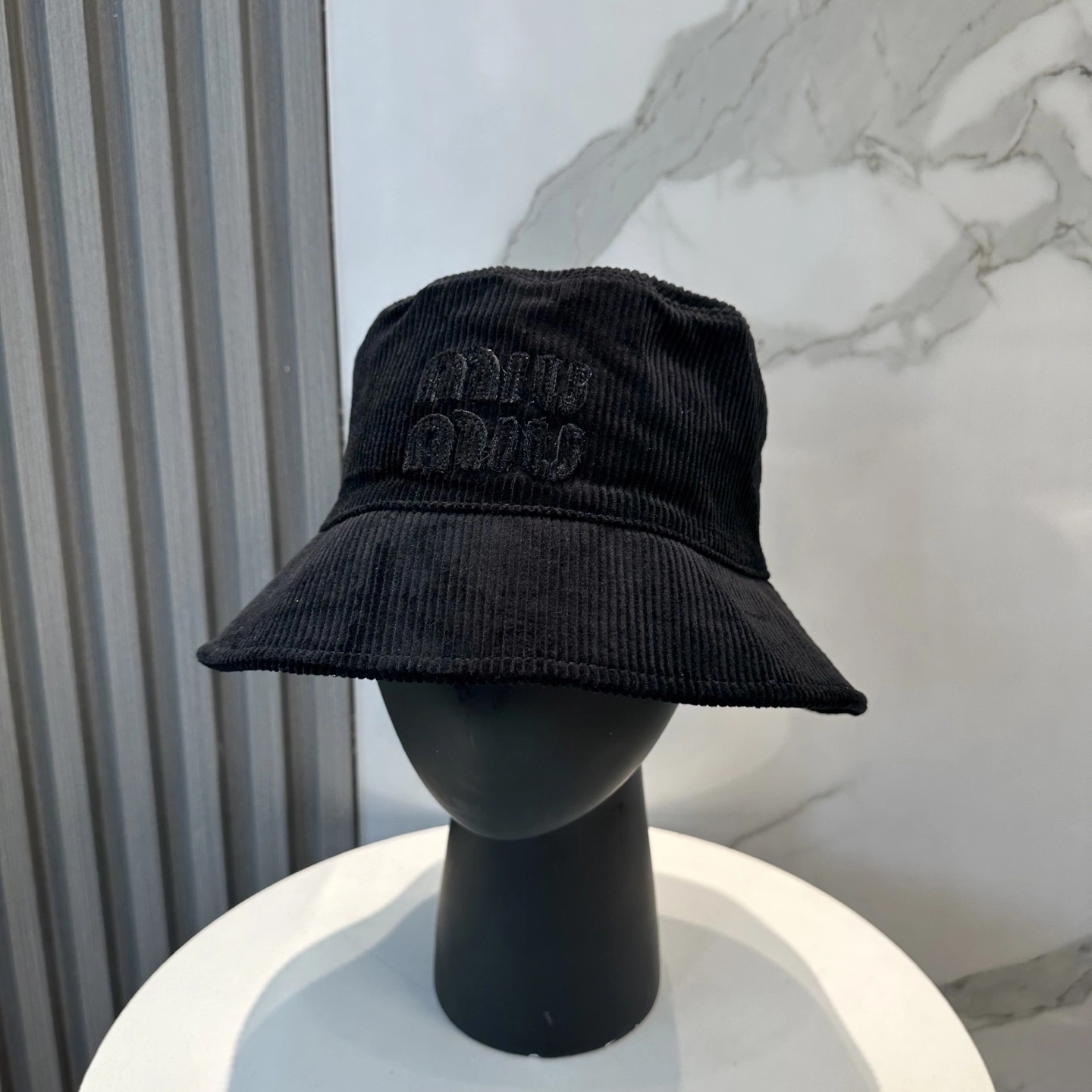 M*iuMiu Hats Top XX20250411- RelaxedFit 17386