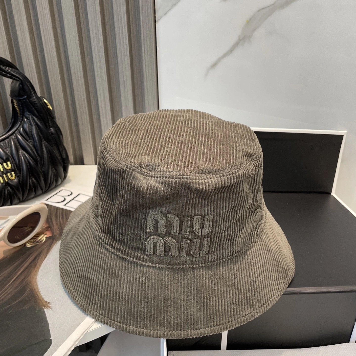 M*iuMiu Hats Top XX20250411- RelaxedFit 17386