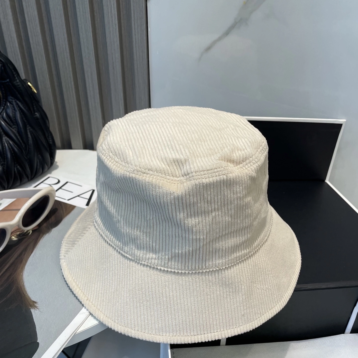 M*iuMiu Hats Top XX20250411- RelaxedFit 17386