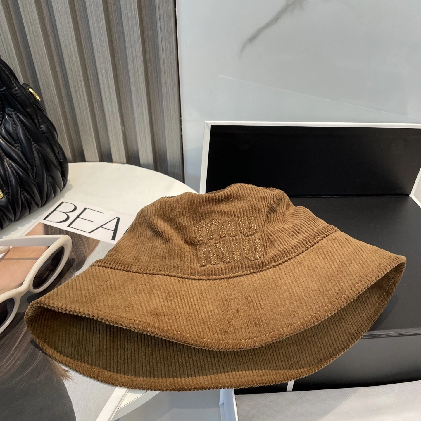M*iuMiu Hats Top XX20250411- RelaxedFit 17386