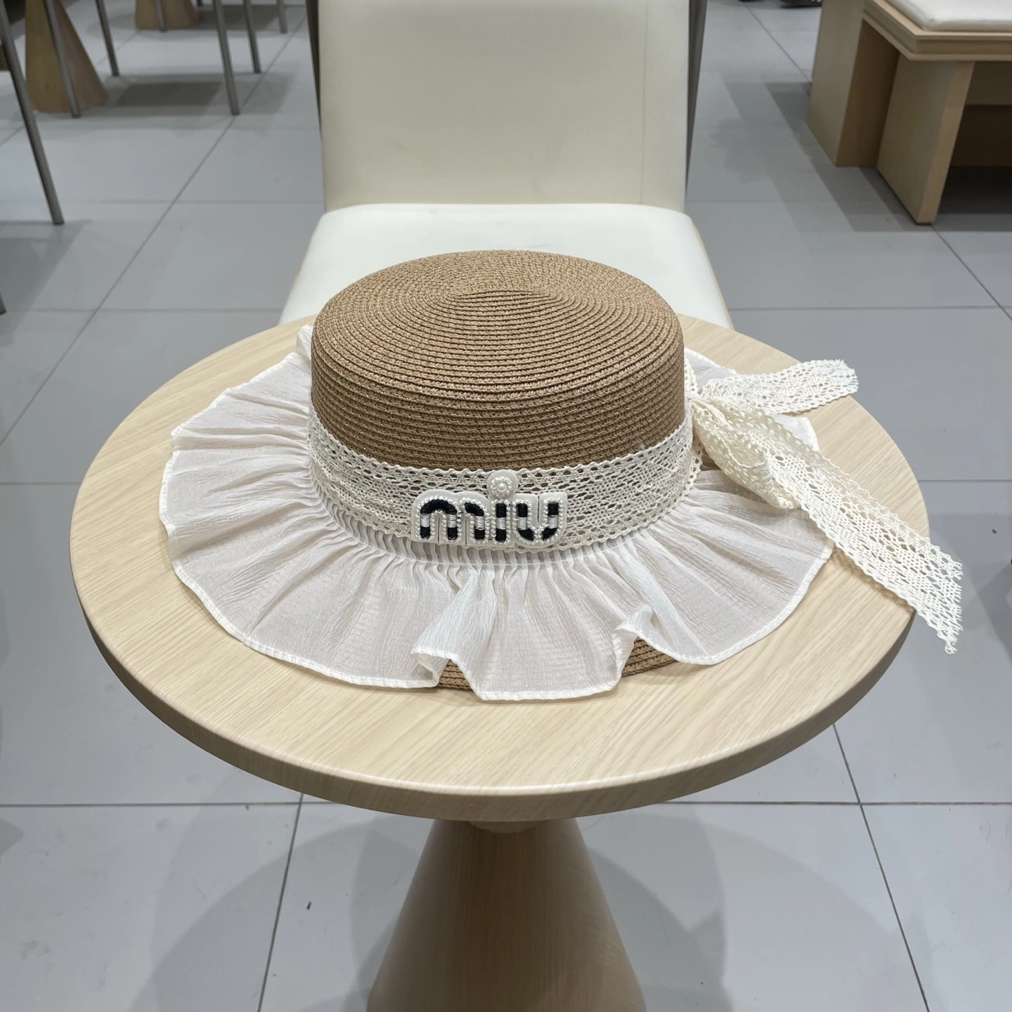 TravelReady M*iuMiu Hats Top XX20250413- 17277