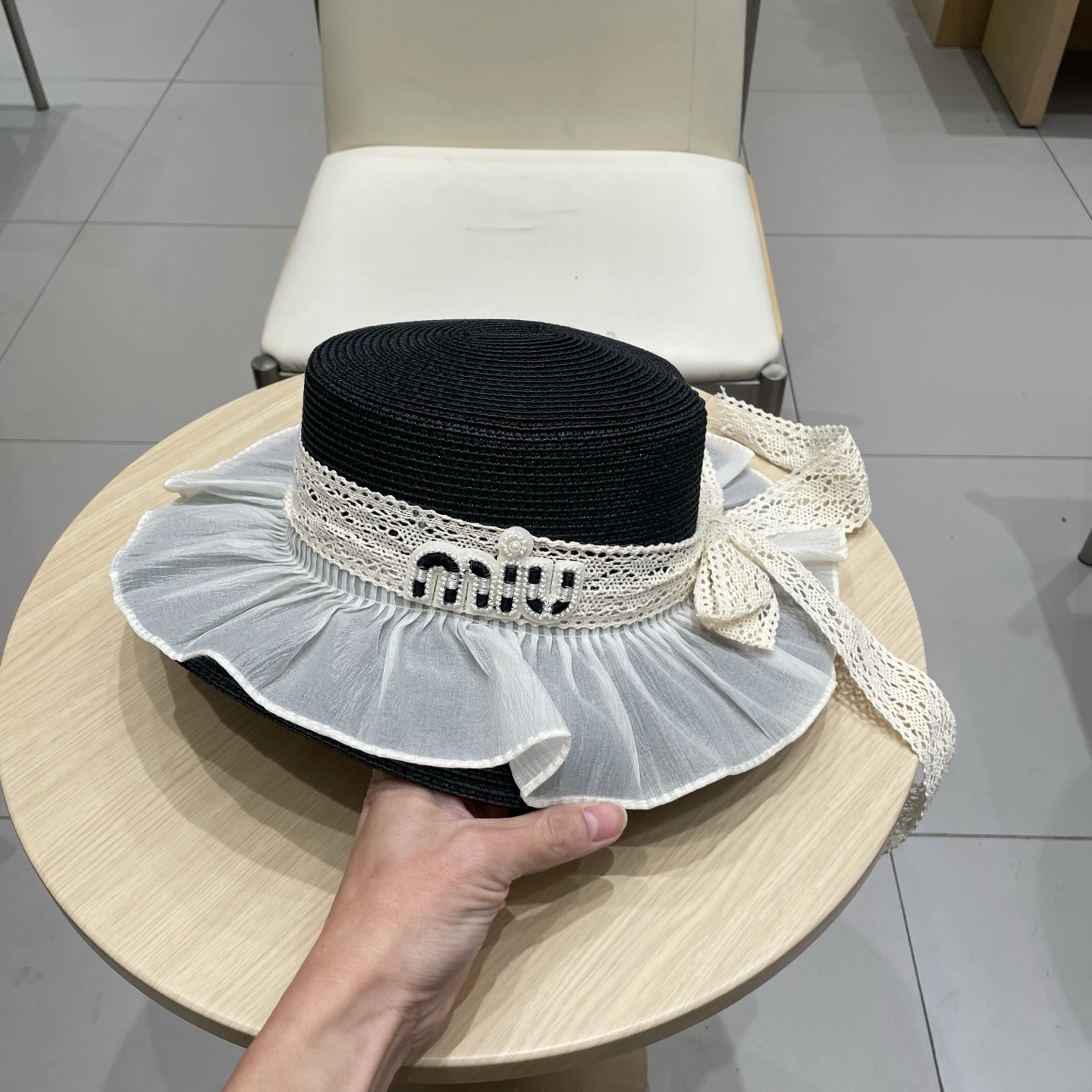 TravelReady M*iuMiu Hats Top XX20250413- 17277