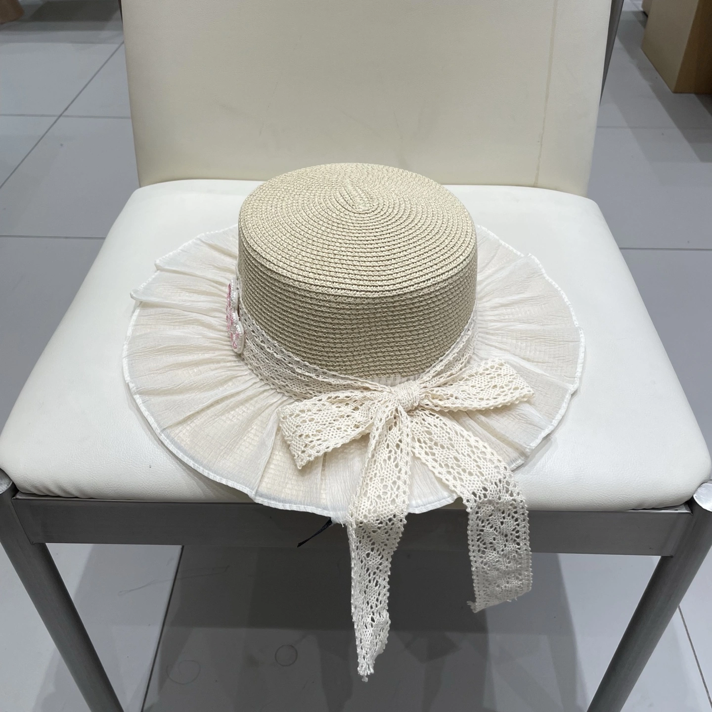 TravelReady M*iuMiu Hats Top XX20250413- 17277