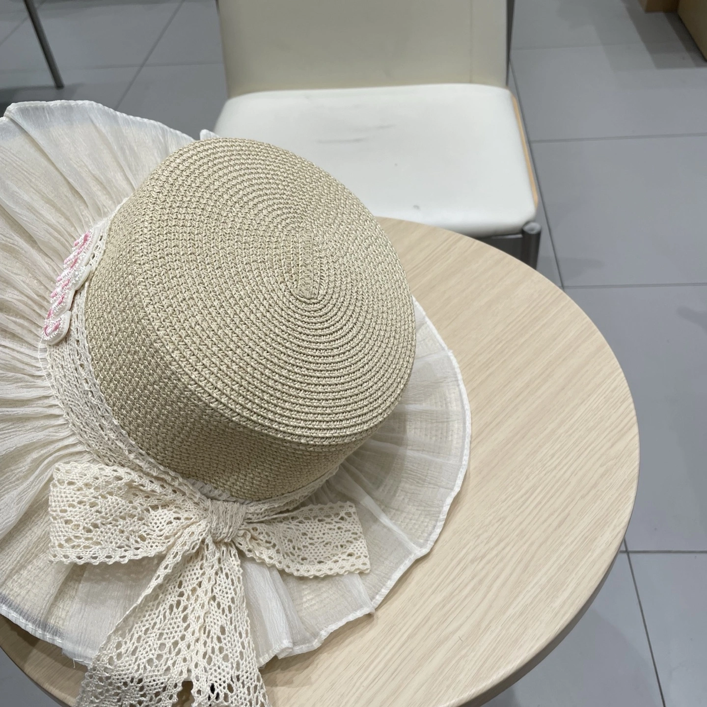 TravelReady M*iuMiu Hats Top XX20250413- 17277