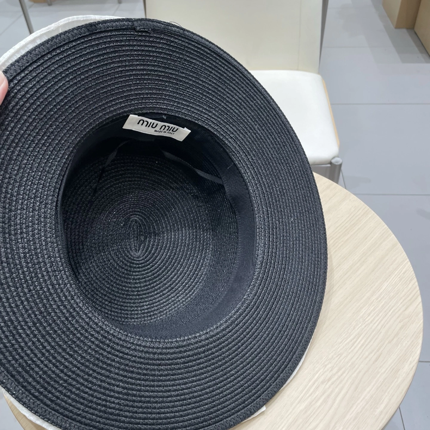 TravelReady M*iuMiu Hats Top XX20250413- 17277