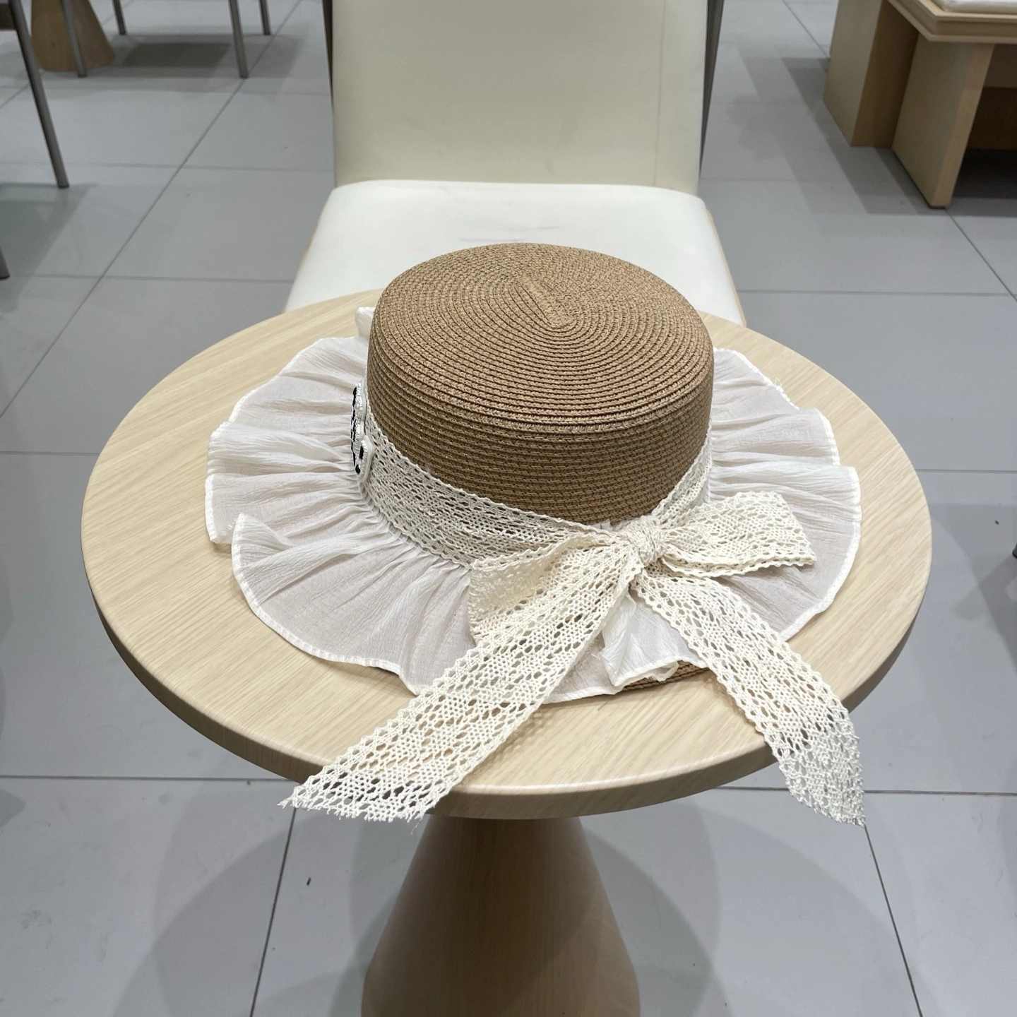 TravelReady M*iuMiu Hats Top XX20250413- 17277