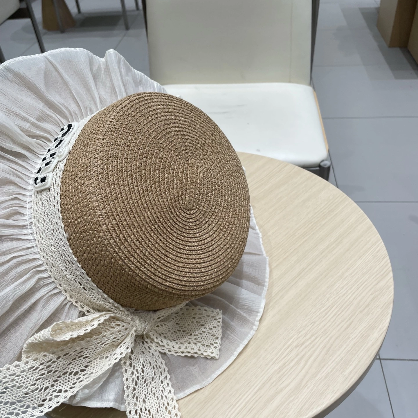 TravelReady M*iuMiu Hats Top XX20250413- 17277