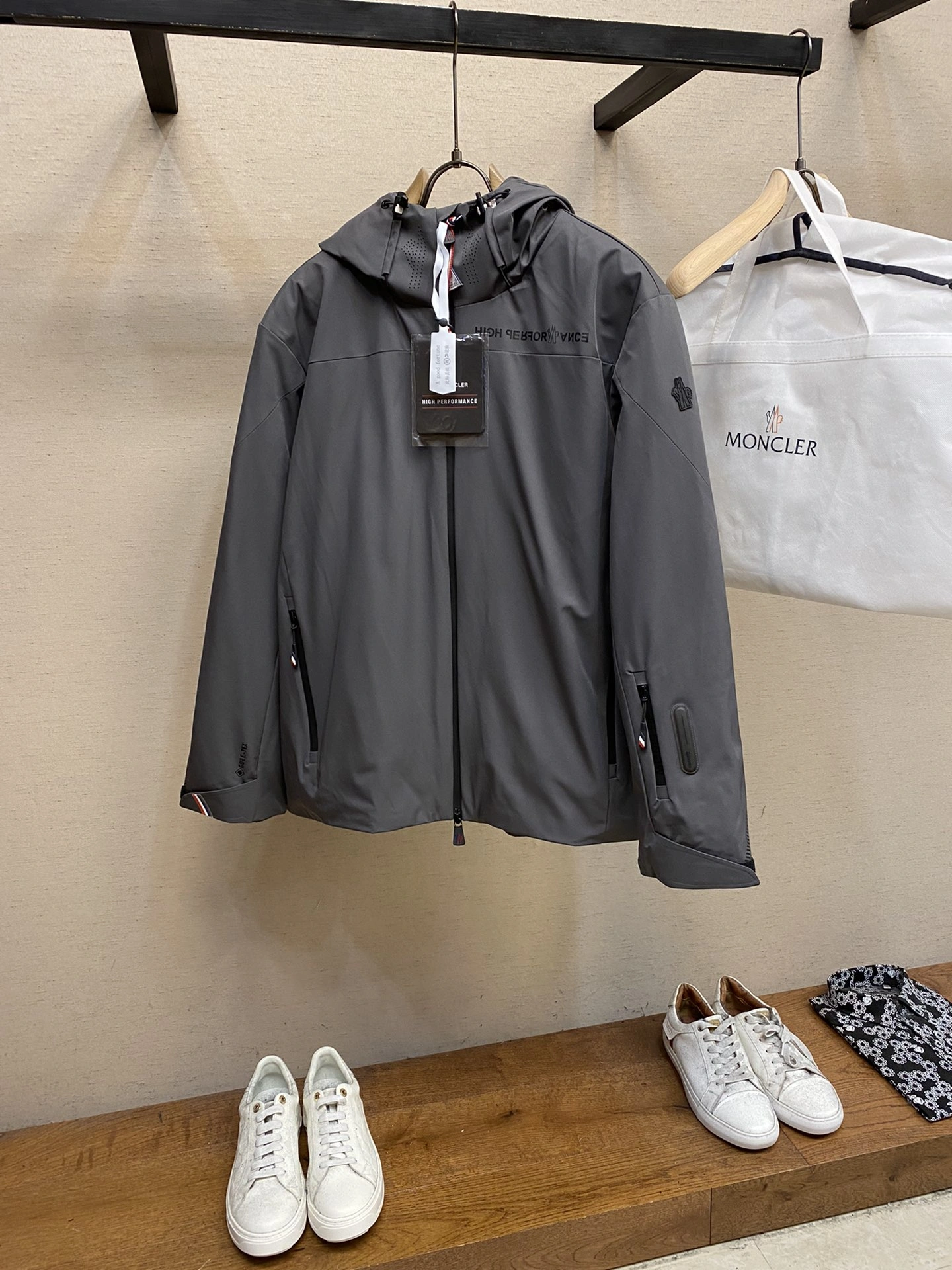 Comfortable M*oncler Down Coat Top Quality AZ 20231027- 14467