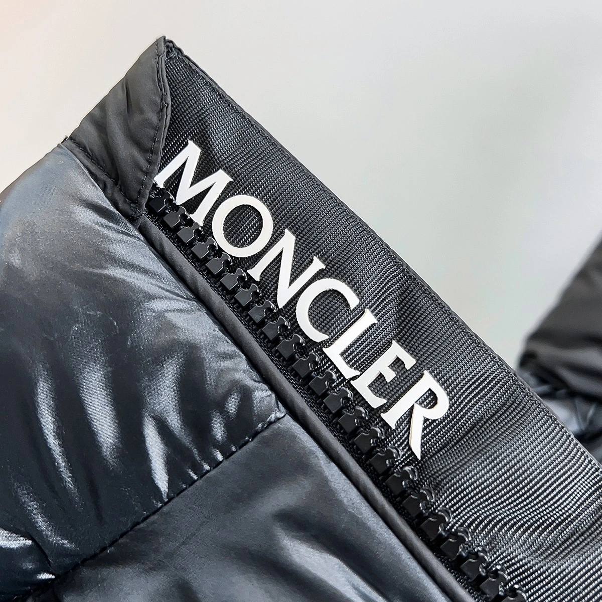 Sporty M*oncler Down Coat Top Quality D17 20231030- 14460