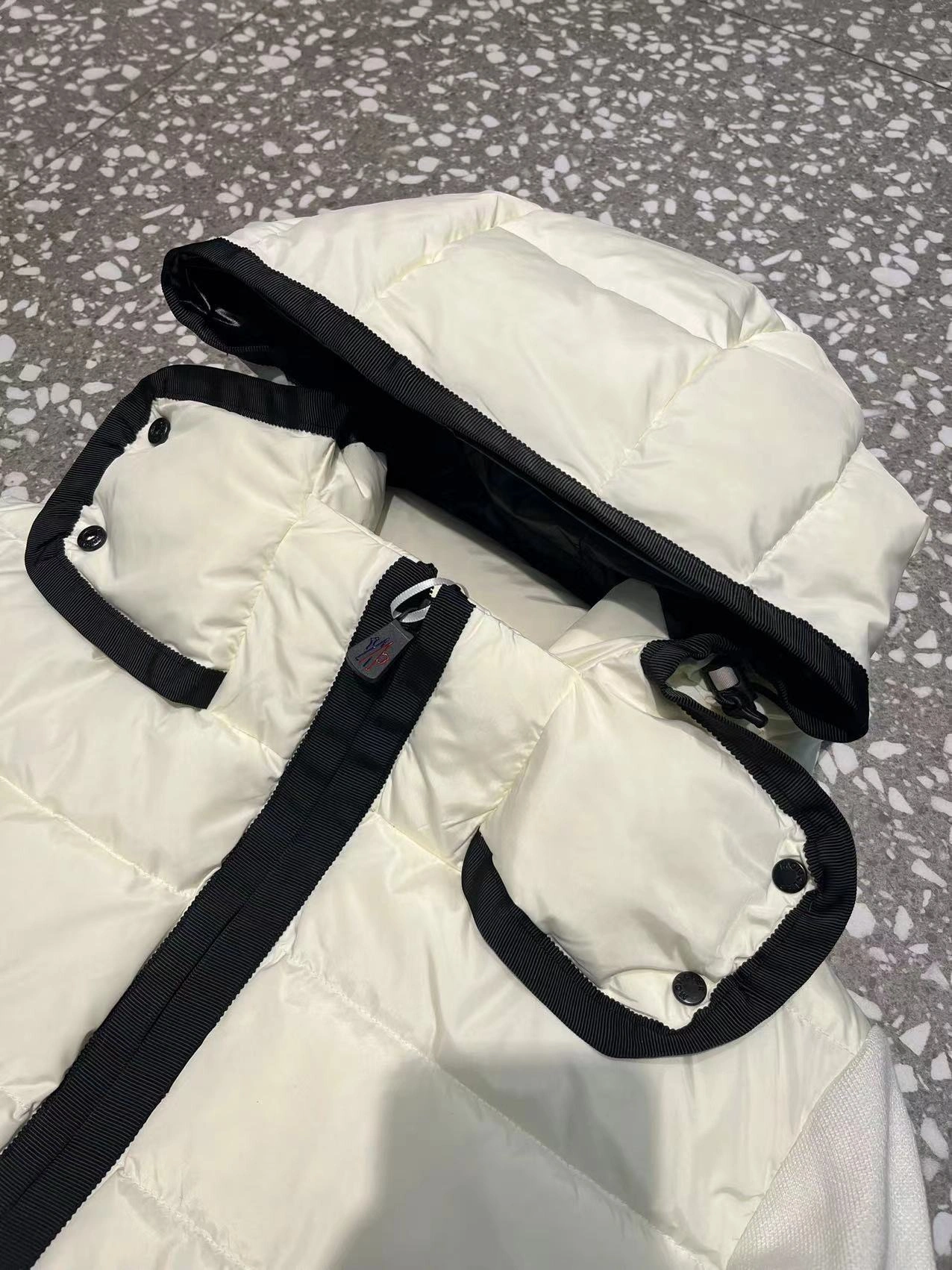 Comfortable M*oncler Down Coat Top Quality GDGC 20230914- 14574