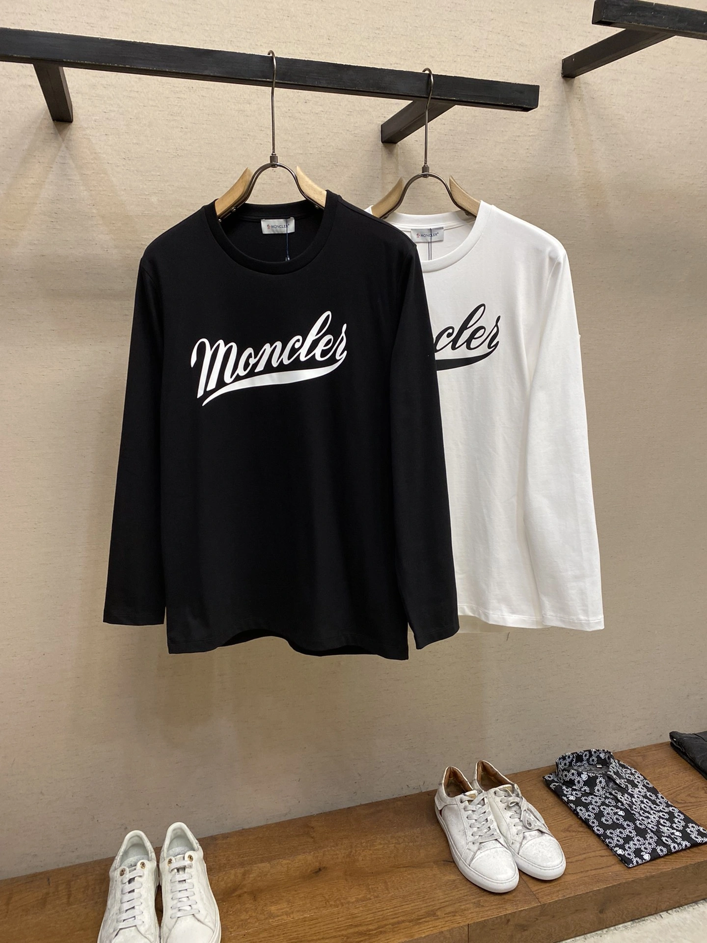 Trendy M*oncler Sweatshirt Top Quality AZ 20231026- 14475