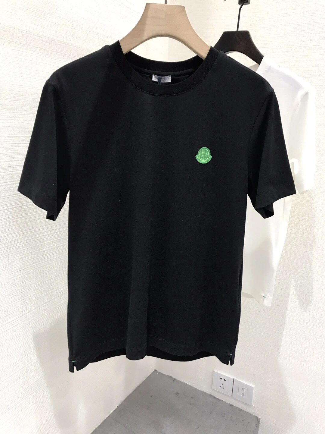 Bold M*oncler T-shirt Top Quality D17 20240413- 14384