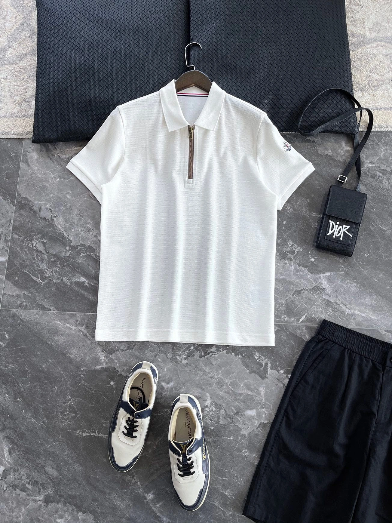 Lightweight M*oncler T-shirt Top Quality D17 20240425- 14372