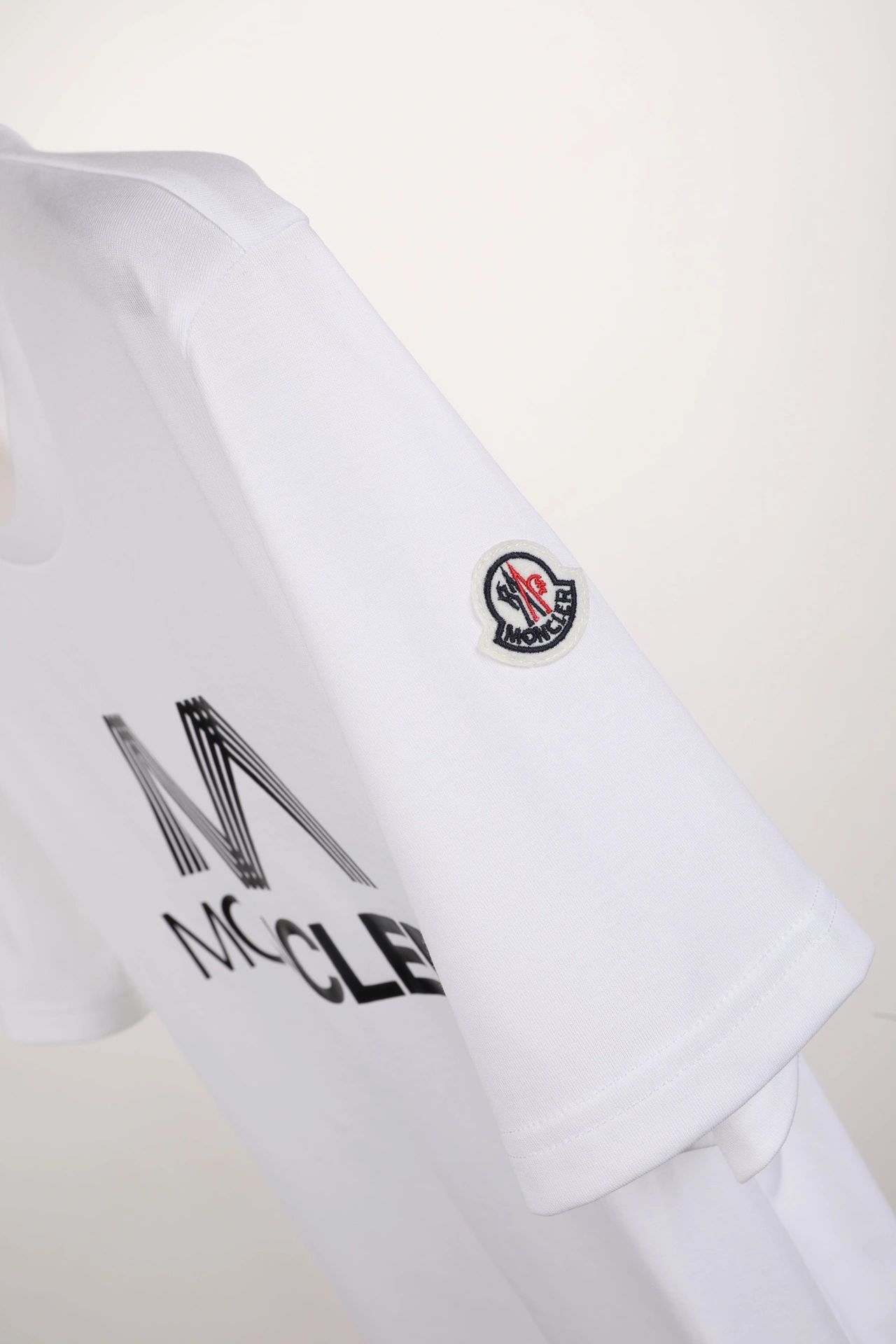 Refined M*oncler T-shirt Top Quality D17 20240512- 14337