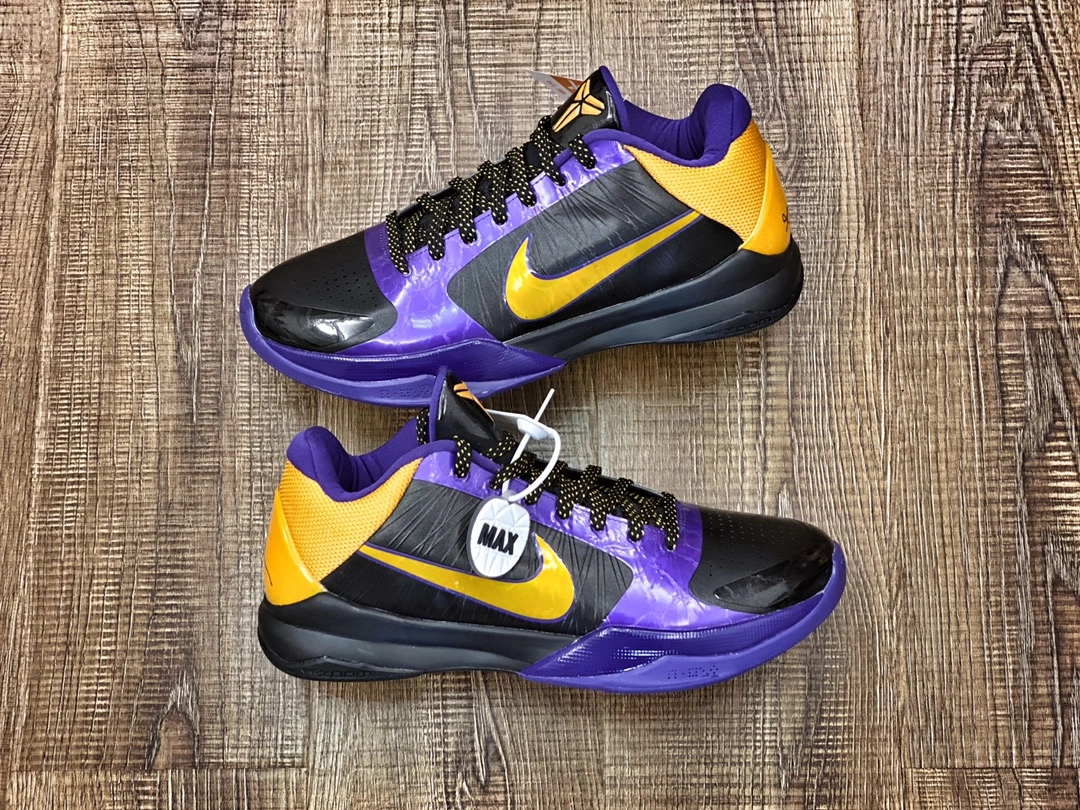 NIKE KOBE Neat 1153