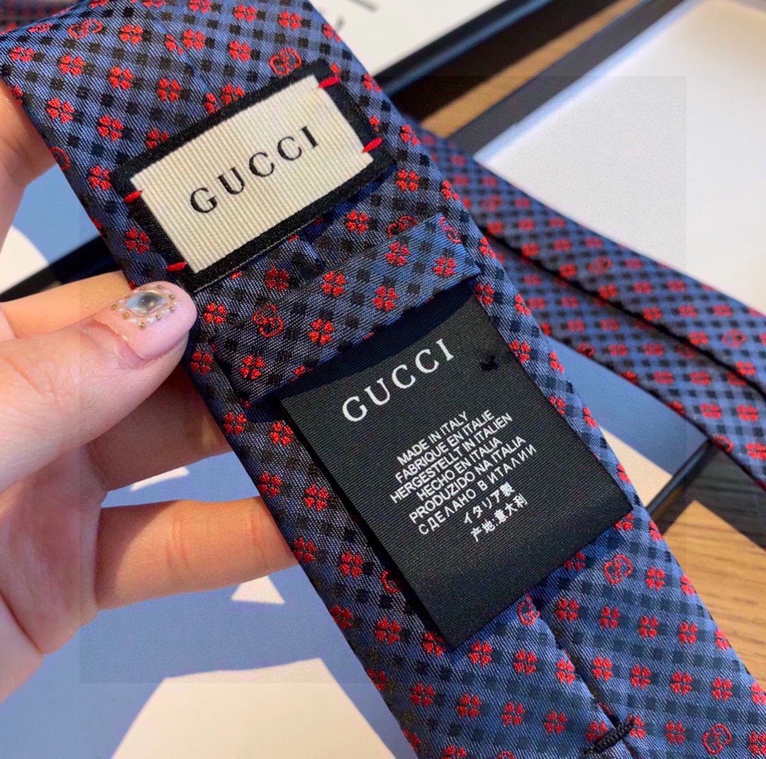 Necktie Neat 18501