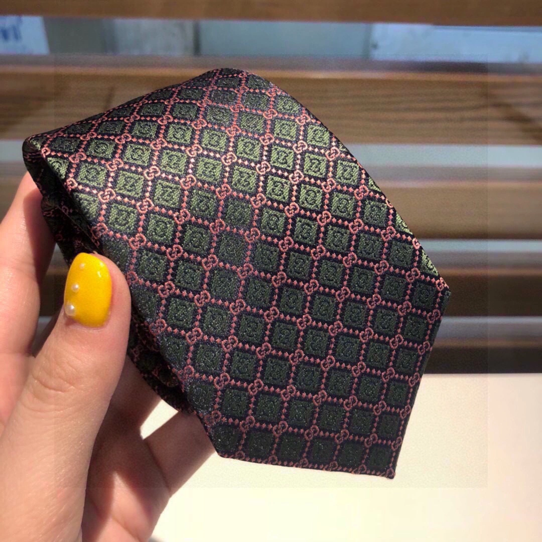 Unique Necktie 18539